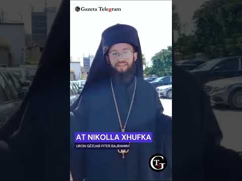 Nikoll xhufta debohet nga Myftiu i Elbasanit Agim Duka dhe Sekretari  i tij Ben Ramkaj.