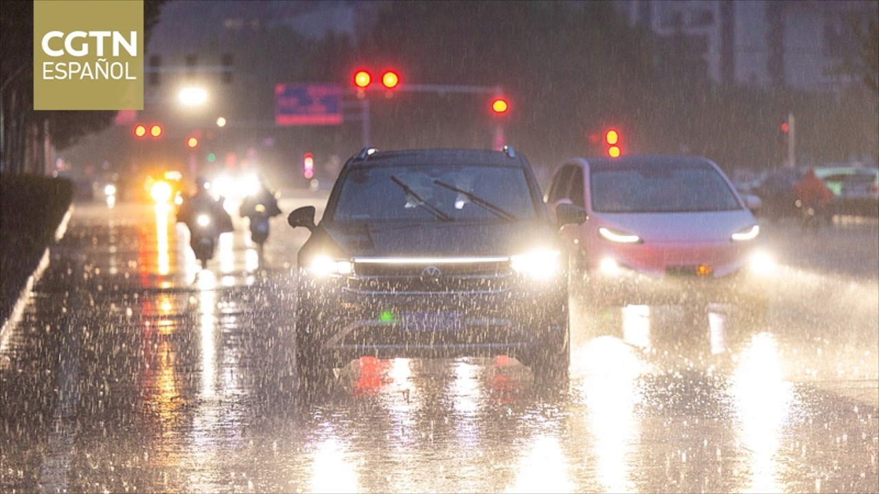 Se prevé que las fuertes lluvias persistan durante tres días en varias regiones de China