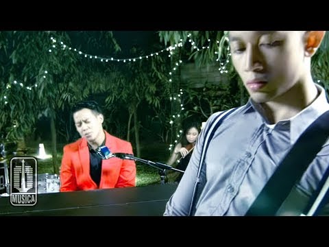 DE.NENO - Sempurnakan Aku (Official Music Video)