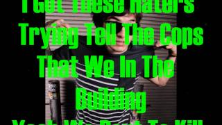 Never Back Down (Feat. Deuce)  - brokeNCYDE [Lyrics]