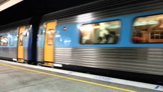 preview picture of video 'CountryLink XPT 2001 Departs from Casino'
