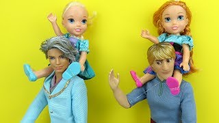 Father&#39;s Day ! Elsa and Anna toddlers - Gifts - Surprise