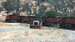preview picture of video 'Railfanning the Tehachapi Loop Part 2 HD'