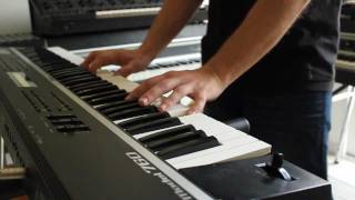 Video thumbnail for DEMO RHODES MODEL 760 SYNTHESIZER by PianoVintage