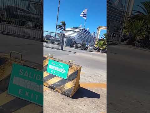 Crucero en Puerto Montevideo