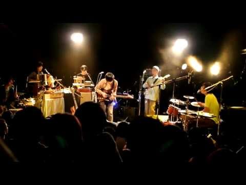 Shugo Tokumaru - La La Radio (live, decent quality)