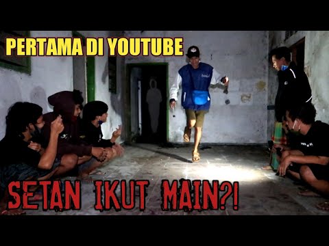 ek5trim-main-engklek-di-rumah-4ngk3r-sambil-bakar-dupa-seru-campur-deg-degan-eror-23