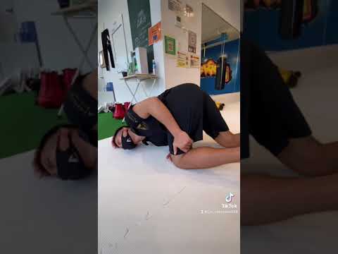 社員持ち込み企画！ローキックリアクション。#shorts