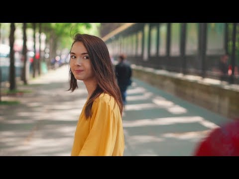 Ari - Elle Me Fait Voyager [CLIP OFFICIEL]
