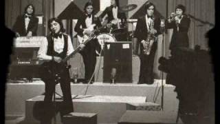 LOS GALOS-Canta Lucho Muñoz-Perdona si me ves llorar-1972