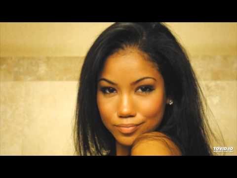 Jhene Aiko Post To Be 10 Minutes