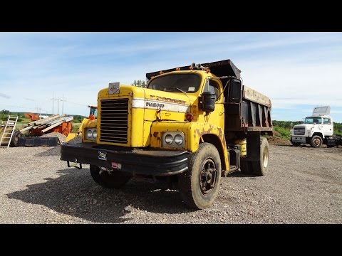 1971 Diamond Reo Dump Truck