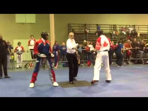 Dwight Bargainer (Team U.S.A) vs Carl Lam ( Team Canada)