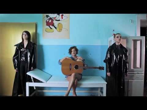 Soerii & Poolek feat. Odett - Pusszy (Official Music Video)