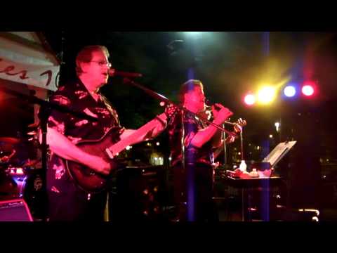 P5040152.MP4 the ROYAL GUARDSMEN on the hometown square