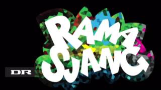 Mens Vi Venter DR RAMASJANG - Froja og Sarah