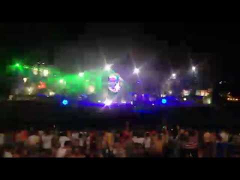 Armin van Buuren playing Gareth Emery - U Concrete Angel (AVB Mashup) at Tomorrowland 2014