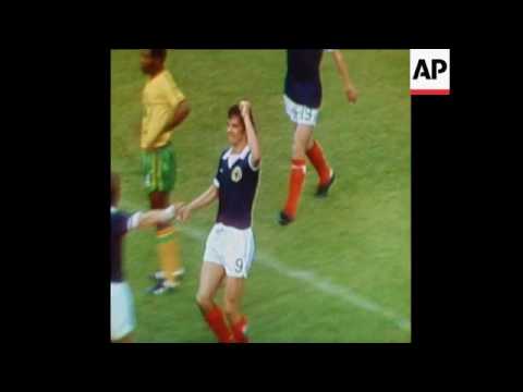 LIB 14-6-74 WORLD CUP SCOTLAND 2 ZAIRE 0