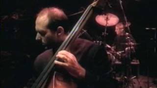 QUE SERA SERA / Holly Cole (at the St.Denis Theatre in Montreal)