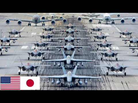 Força da Força Aérea dos EUA. Aeronaves alinhadas na pista do Japão.