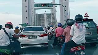 Download lagu Ketika Terengganu Drawbridge Diangkat/Dibuka mp3