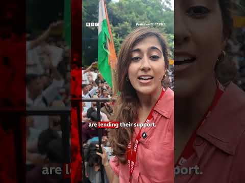 India's 'cockroach' protests continue despite heavy rain. #India #BBCNews