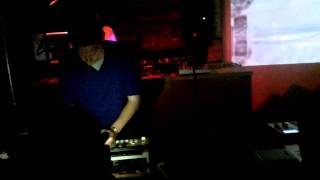 EarDr.Umz - James Brown LIVE MPC beat set  - LOFI Stop Biting Beatmakers Edition 5.17.11
