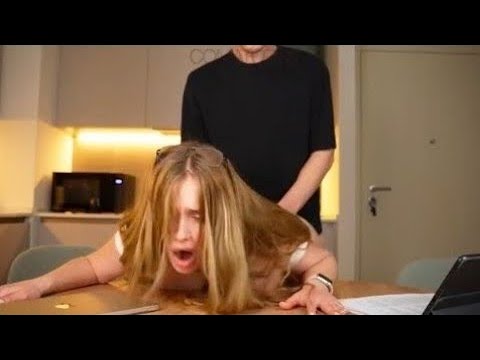 Portrait Video Nanny Canon EosR5 + RF85 f1.2L DS....ja... 