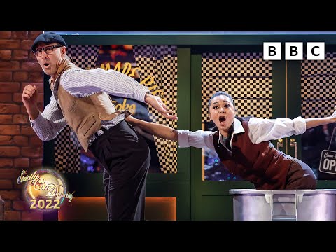 Tony Adams & Katya Jones Charleston toMy Old Man’s A Dustman by Foster & Allen ✨ BBC Strictly 2022