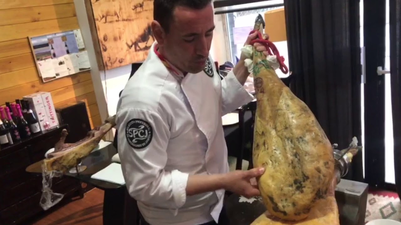 Destapamos el engaño del jamón ibérico de cebo