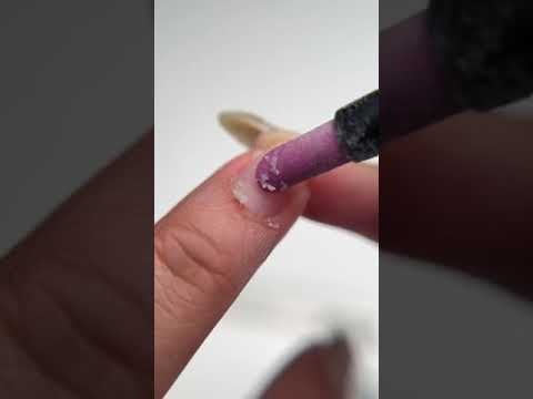 Using nail builder to fix a broken nail #nails #shorts