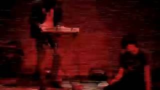 Crystal Castles - Xxzxczx me