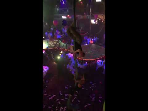 download lagu mp3 mp4 Bucks Wild, download lagu Bucks Wild gratis, unduh video klip Bucks Wild