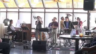Au Brothers Jazz Band  &quot;Come Back Sweet Papa&quot;