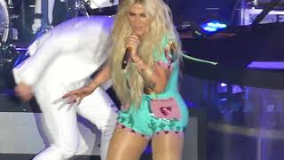 Kesha - Learn to Let Go (The Forum, Los Angeles CA 6/8/18)