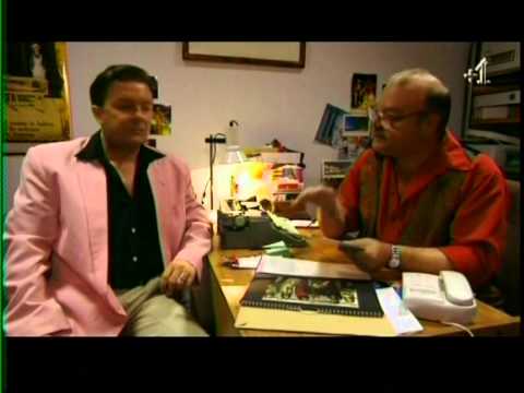 Ricky Gervais - Golden Years (David Bowie homage)