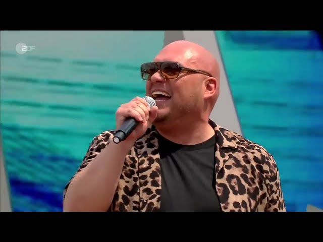 Buddy & Bronaldos & Andy Luxx aus Deutschland mit 'Major Tom' (jetzt ansehen!) | Schlager Dance!