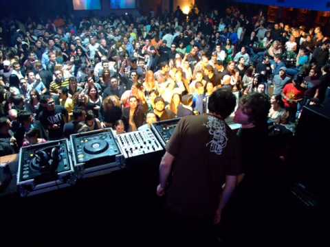 Gabriel And Dresden - (Live At Wmc Essential Mix 03-27-2005)