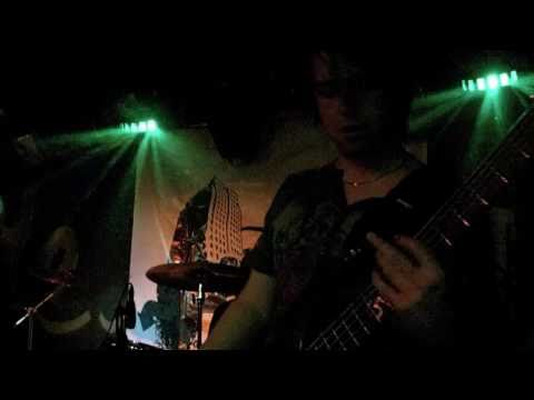 Skinless Finger - Simultaneously (Live @ De Bees)