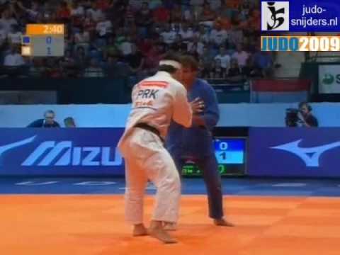 Judo 2009 Rotterdam: Volodymyr Soroka (UKR) - Chol Su Kim (PRK) [-73kg].