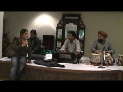 Rabia sings spontanious Ghazal in Dehradun, India