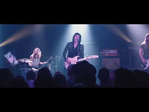 Tyler Bryant & The Shakedown - "Aftershock" LIVE in Nasvhille, TN