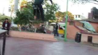 preview picture of video 'video extreme life skateboarding juchitan oax.'