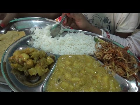 Bengali Mach Vat ( Fish Rice ) in Varanasi | Street Food India Uttar Pradesh Video
