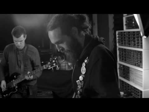 Fuzz Club Session: 10000 Russos - One Second Yugoslavia