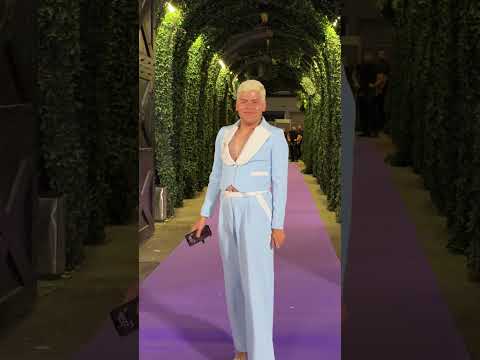 Uroš Stanić u štiklama stigao na žurku “Elite”