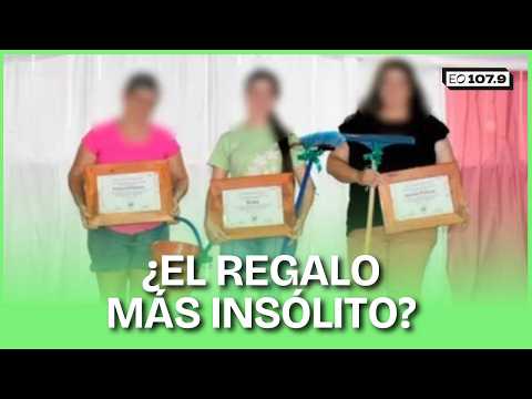 ¿Escobas y baldes para "celebrar" a la mujer? | #Mercuriali1079
