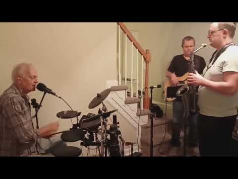 Christmas Memories by “Frank Sinatra” Recording for 95.9 SuperHits WGRQ