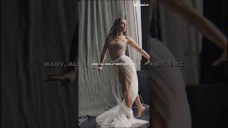 dançando suavemente música de Chris Brown