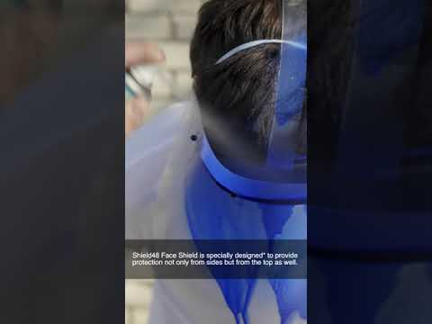 [Shield48] Face shield demonstration against spray from top and top.